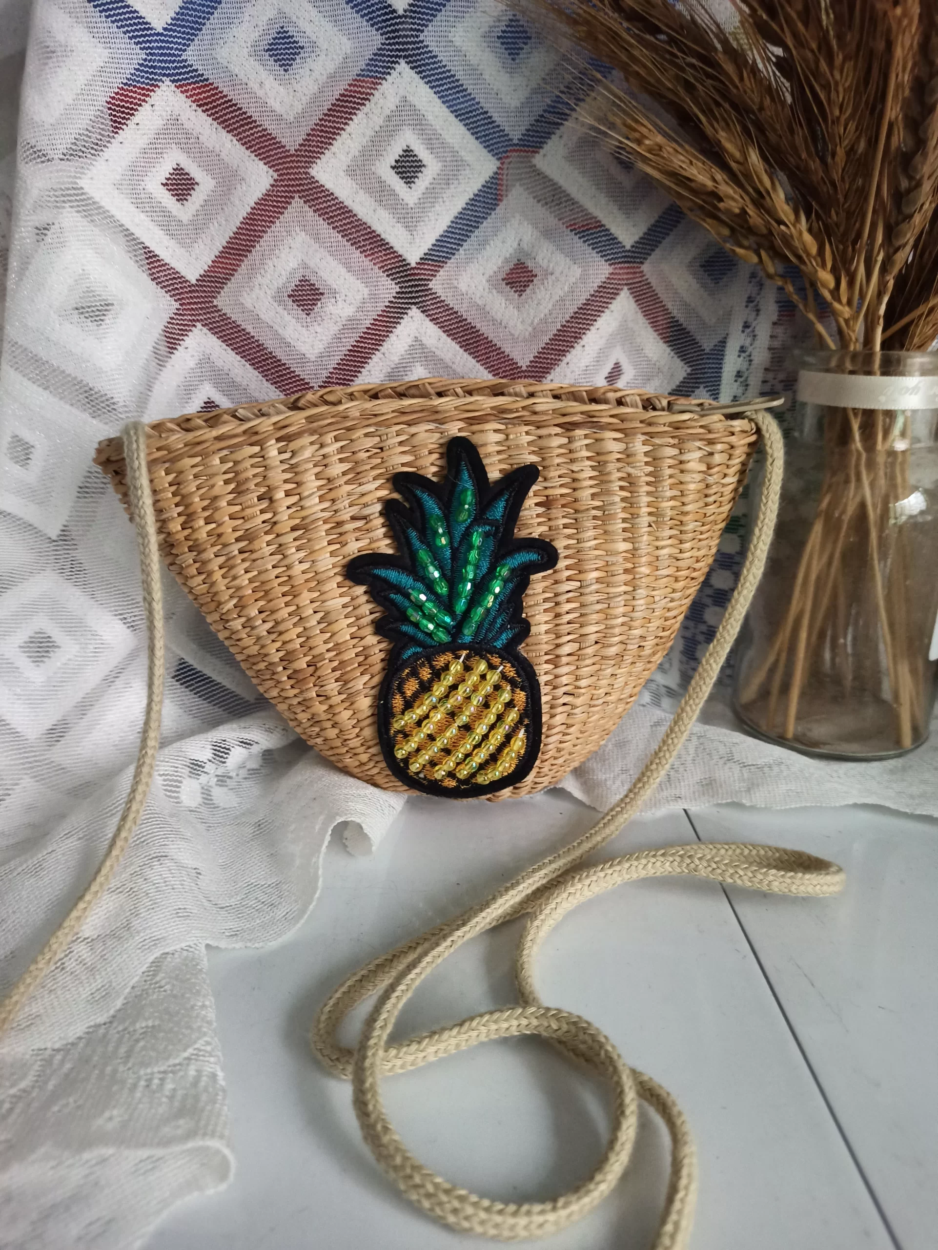 Beige - bead pineapple